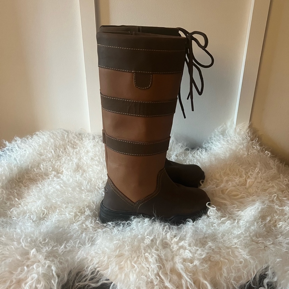 NEW- TuffRider Lexington Equestrian Boots Waterproof - Size: 7.5